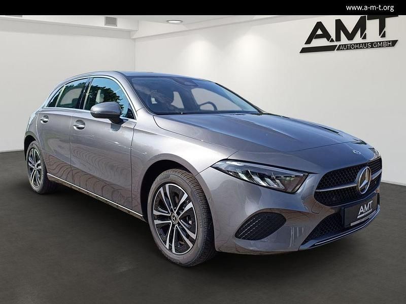 Gebraucht Mercedes A250 Advanced 218 PS (160 kW) 2024 Grau Limousine