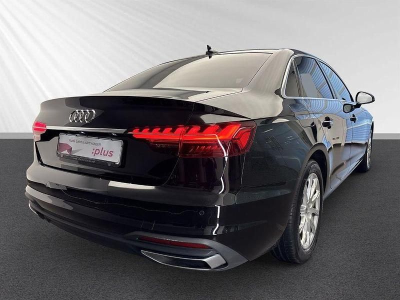 Gebraucht Audi A4 204 PS (150 kW) 2022 Brillantschwarz Limousine