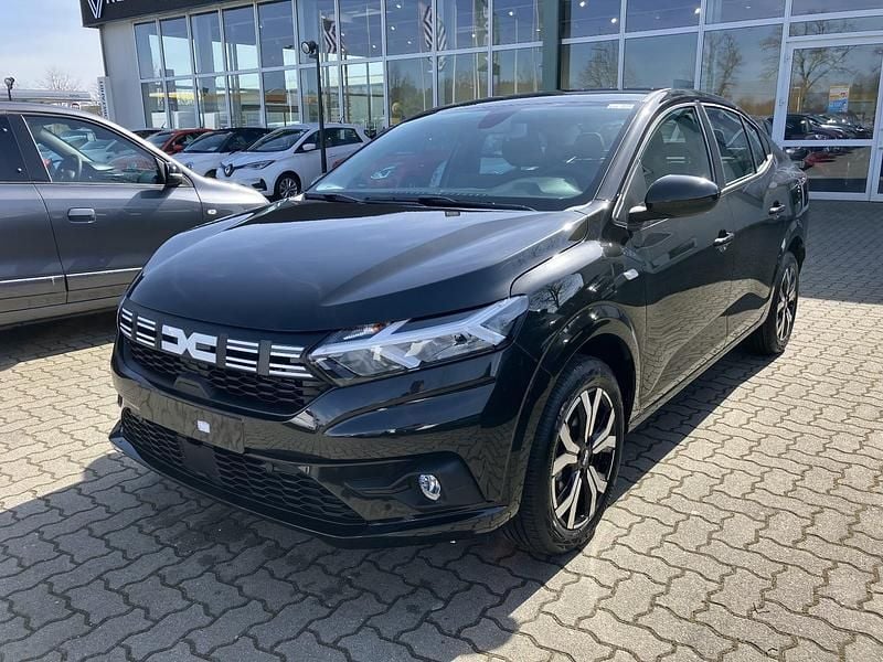 Schwarz Gebraucht 2024 Dacia Logan Limousine | 20.099 € (Fairer Preis) - Bild 1/4