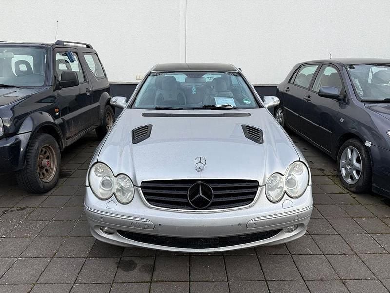 Gebraucht Mercedes CLK200 163 PS (119 kW) 2004 Silber Coupé