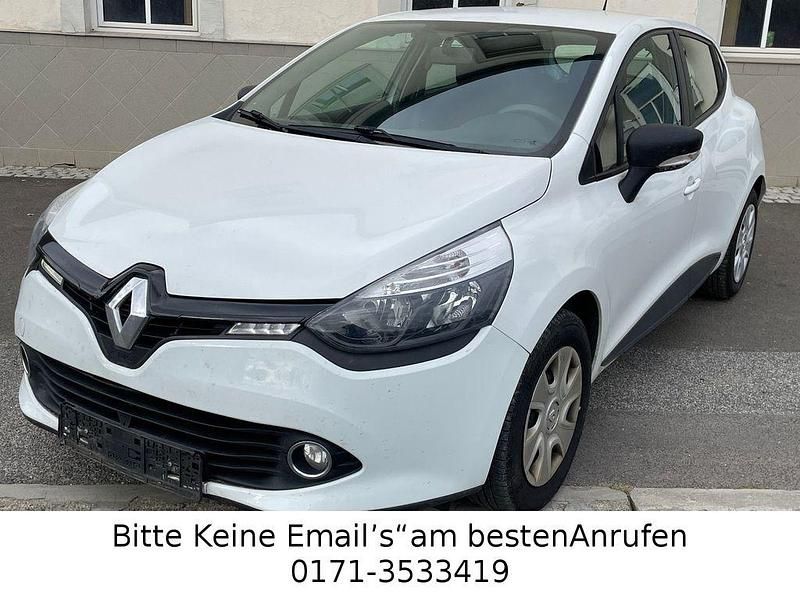 Weiß Gebraucht 2016 Renault Clio IV Life Limousine | 4.980 € (Fairer Preis) - Bild 1/4