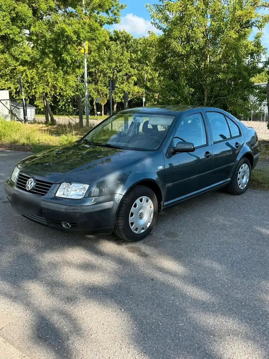 Gebraucht VW Bora 101 PS (74 kW) 2000 Grau Limousine