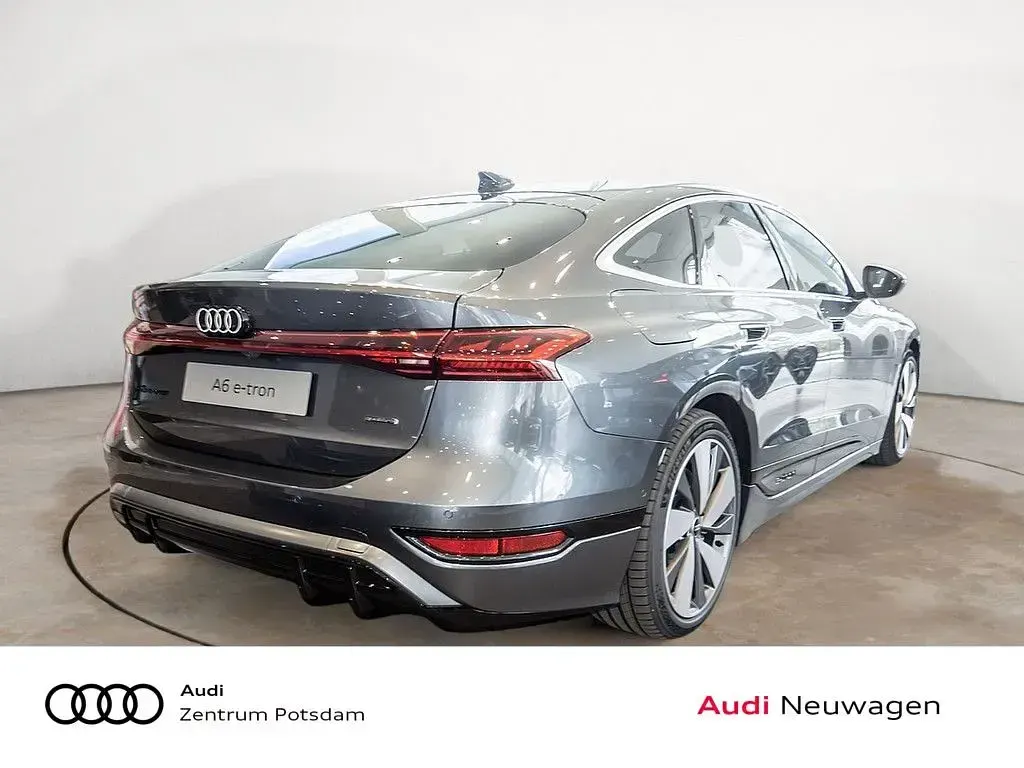 Neu Audi e-tron Business 339 kW (462 PS) 2026 Grau SUV