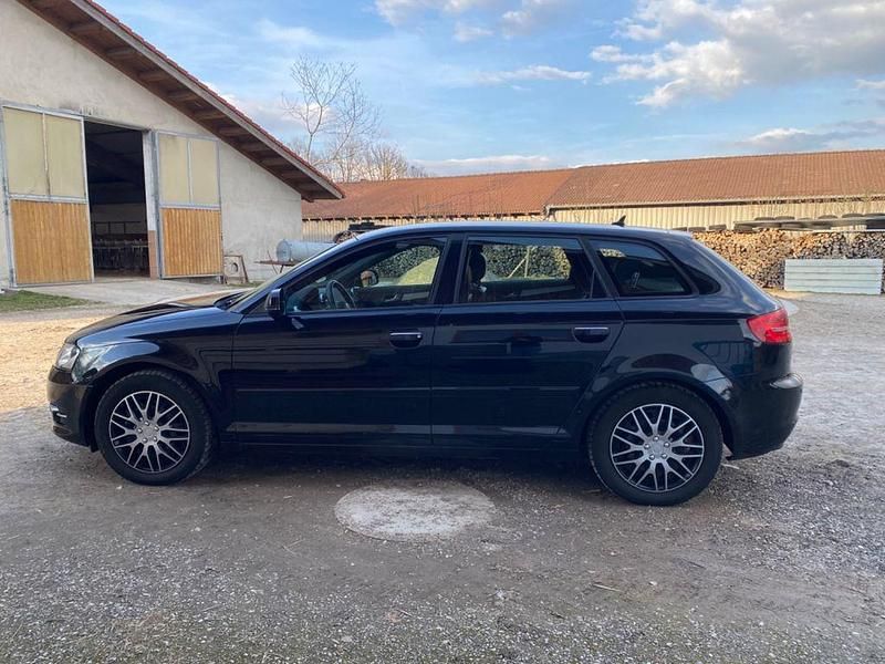 Gebraucht Audi A3 Ambition 160 PS (117 kW) 2010 Schwarz Kleinwagen