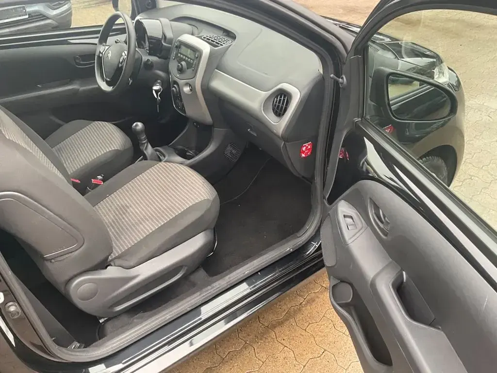 Gebraucht Citroën C1 Feel 82 PS (60 kW) 2016 Schwarz Kleinwagen
