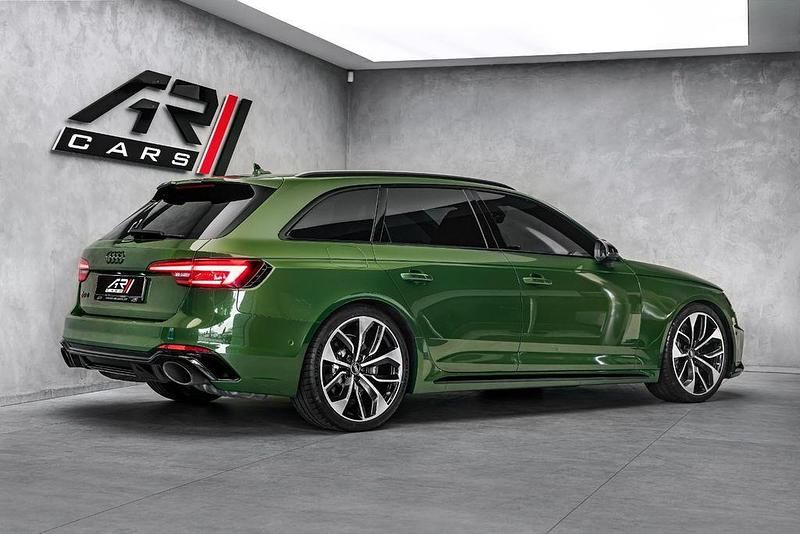Gebraucht Audi RS4 Sport 450 PS (330 kW) 2018 Grün Kombi