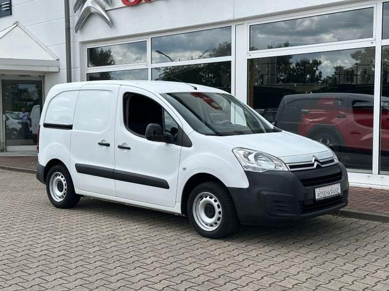 Banquise weiß Gebraucht 2018 Citroën Berlingo Van / Kleinbus | 10.591 € (Fairer Preis) - Bild 1/4