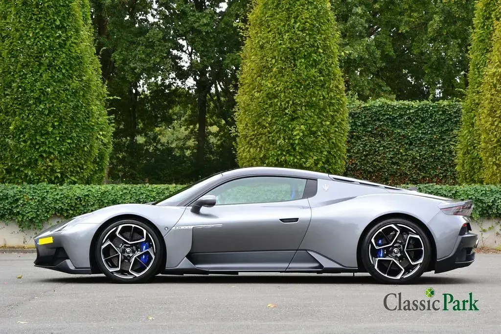 Gebraucht Maserati MC20 630 PS (463 kW) 2023 Grau