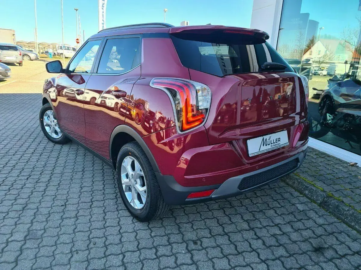 Gebraucht KGM Tivoli 163 PS (119 kW) 2025 Rot SUV