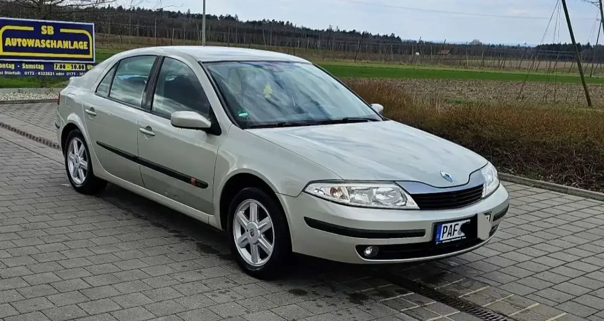 Gebraucht Renault Laguna II Expression 107 PS (78 kW) 2004 Limousine