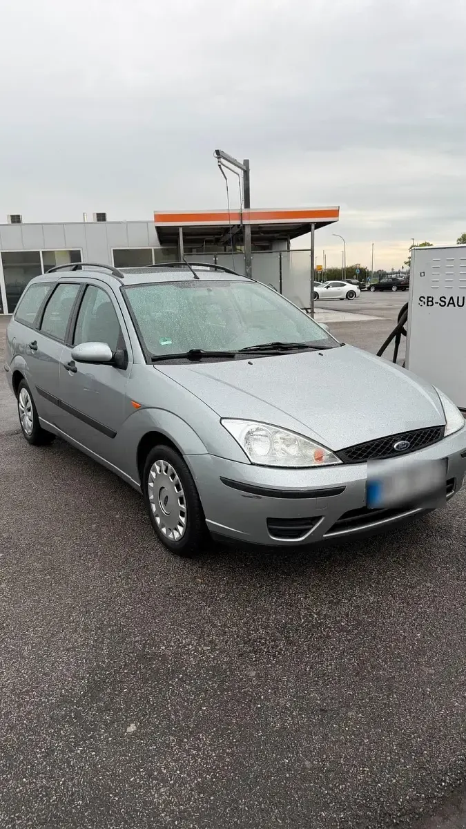 Second-hand Ford Focus 101 CP (74 kW) 2004 Argintiu Break
