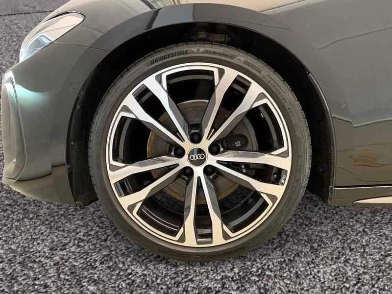 Gebraucht Audi A5 S-Line 204 PS (150 kW) 2025 Mythosschwarz metallic Kombi