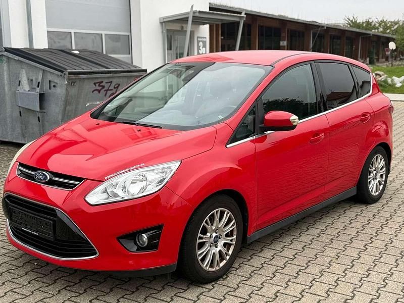 Gebraucht Ford Focus Titanium 150 PS (110 kW) 2011 Rot Kombi