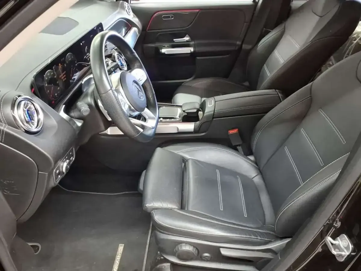 Gebraucht Mercedes GLB220 AMG line 190 PS (139 kW) 2023 Kosmosschwarz metallic SUV