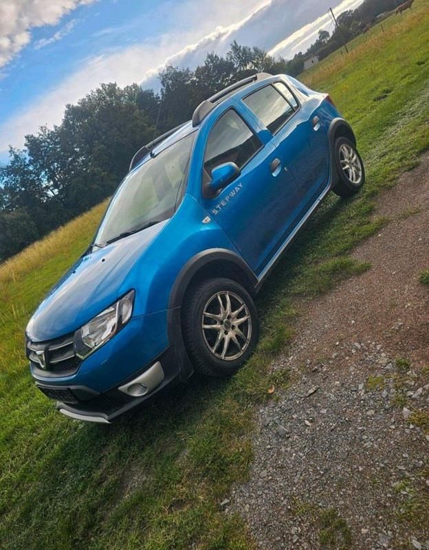 Gebraucht Dacia Sandero Stepway 90 PS (66 kW) 2015 Blau SUV