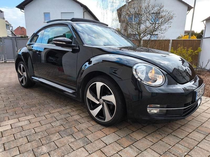 Gebraucht VW Beetle Cup 105 PS (77 kW) 2014 Schwarz Kleinwagen