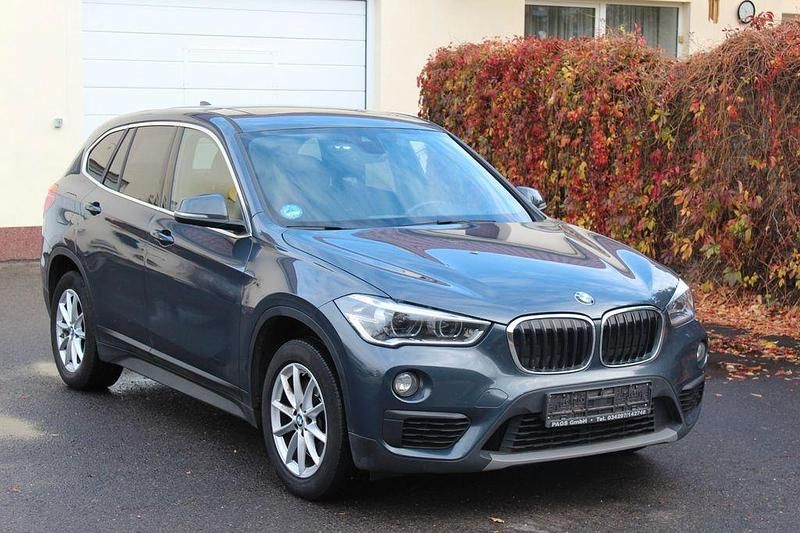 Gebraucht BMW X1 Advantage 190 PS (139 kW) 2019 Grau SUV