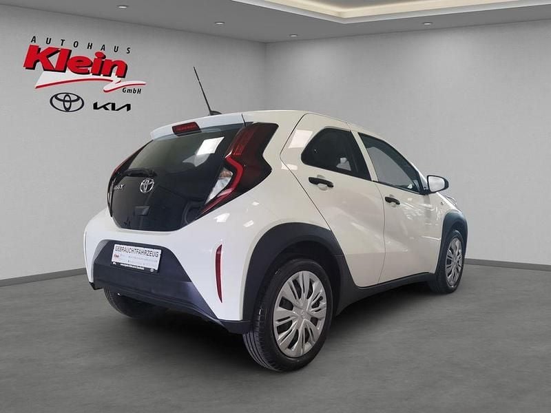 Gebraucht Toyota Aygo X 72 PS (52 kW) 2022 Weiß SUV