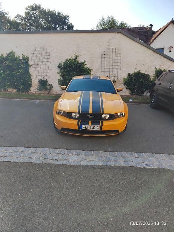 Gebraucht Ford Mustang 412 PS (303 kW) 2011 Gelb Coupé