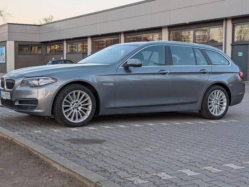 Gebraucht BMW 528 245 PS (180 kW) 2016 Grau Kombi