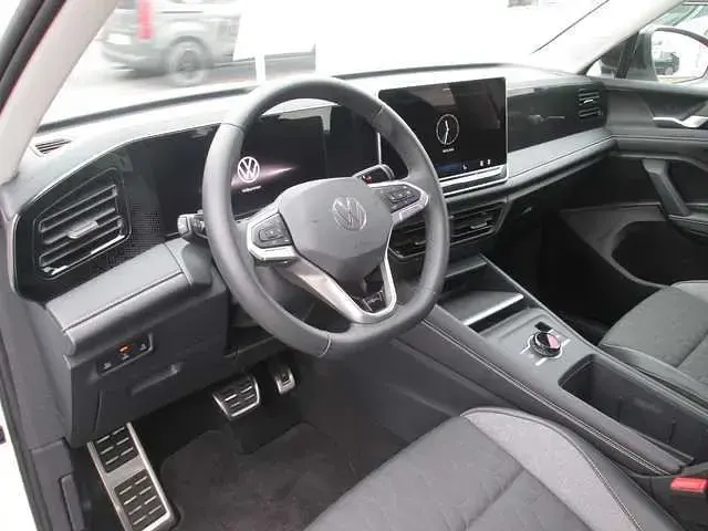 Gebraucht VW Tiguan Goal 193 PS (141 kW) 2025 Pure white SUV
