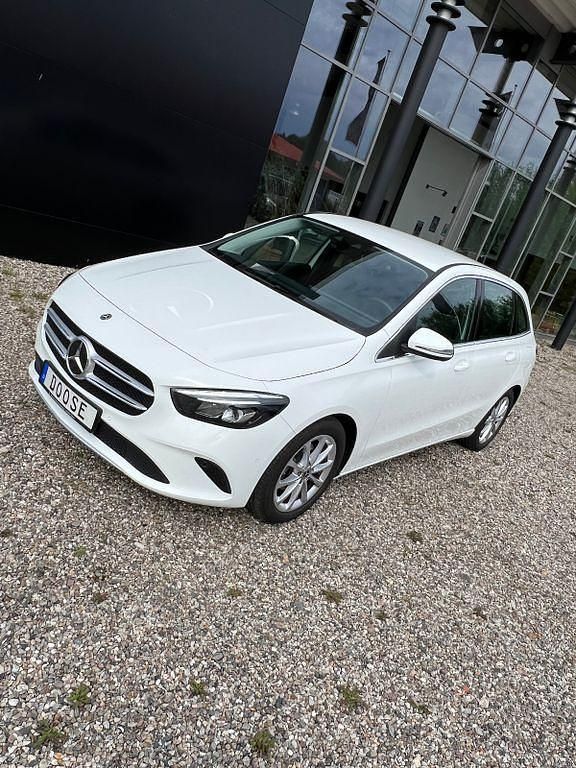 Gebraucht Mercedes B180 Progressive 136 PS (100 kW) 2021 Weiß Van / Kleinbus