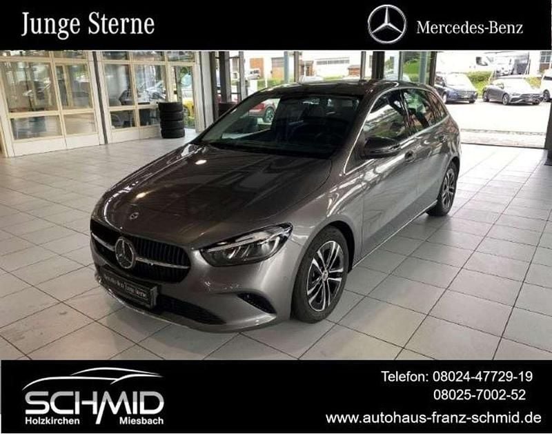 Metalliclack mountaingrau Gebraucht 2024 Mercedes B180 Progressive Van / Kleinbus | 30.550 € (Fairer Preis) - Bild 1/4