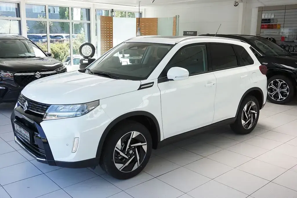 Neu Suzuki Vitara Comfort 110 PS (80 kW) 2026 Weiß SUV
