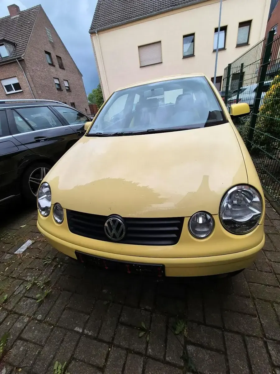 Gebraucht VW Polo 63 PS (46 kW) 2002 Gelb Kleinwagen
