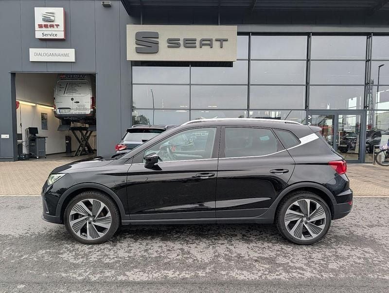 Schwarz Gebraucht 2022 Seat Arona FR SUV | 18.990 € (Guter Preis) - Bild 1/4