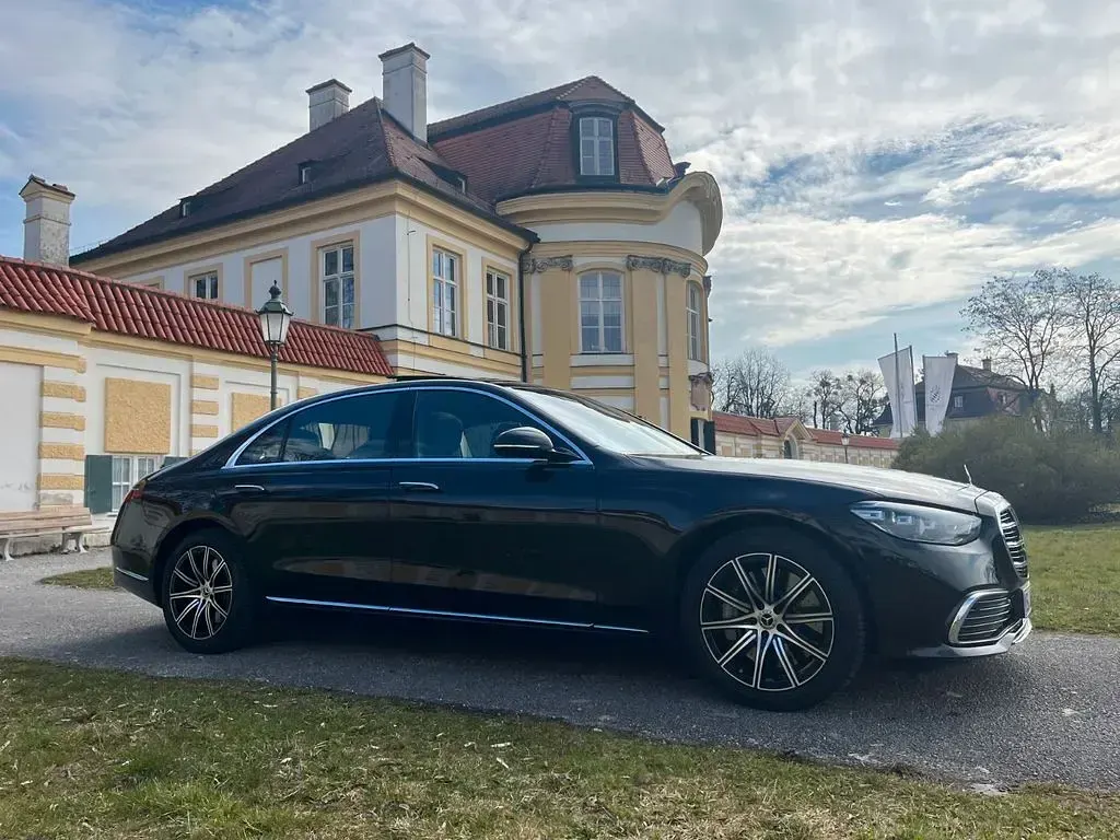 Gebraucht Mercedes S350 313 PS (230 kW) 2024 Schwarz Limousine