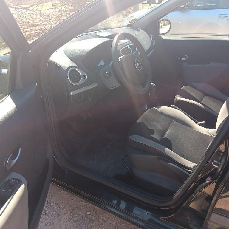 Brugt Renault Clio IV Expression 75 HK (55 kW) 2012 Sort Sedan