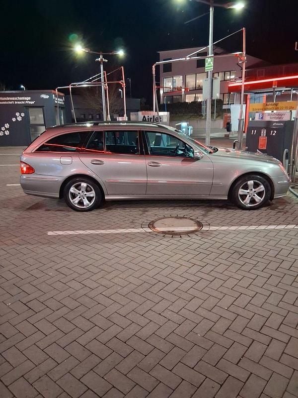 Gebraucht Mercedes E320 Avantgarde 204 PS (150 kW) 2005 Beige Kombi