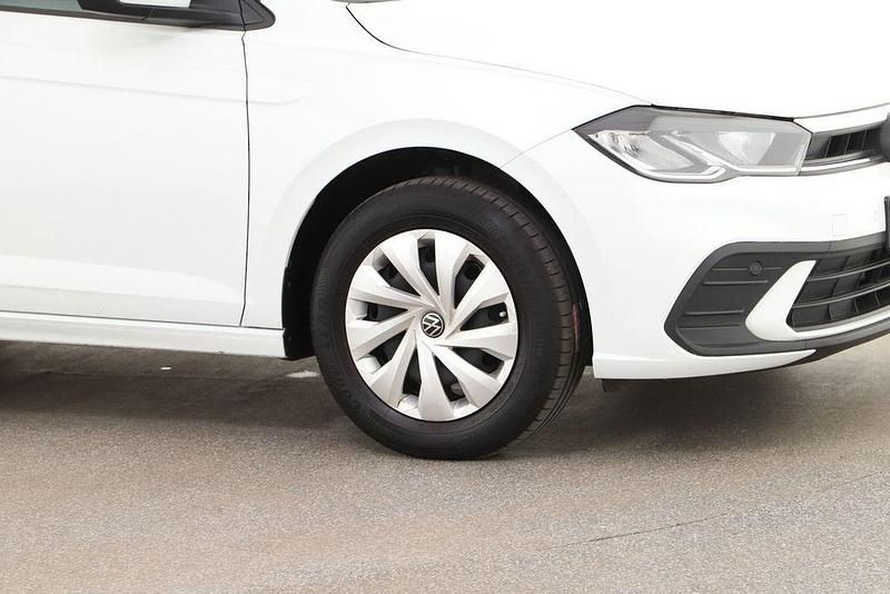 Gebraucht VW Polo Life 80 PS (58 kW) 2023 Weiß Kleinwagen