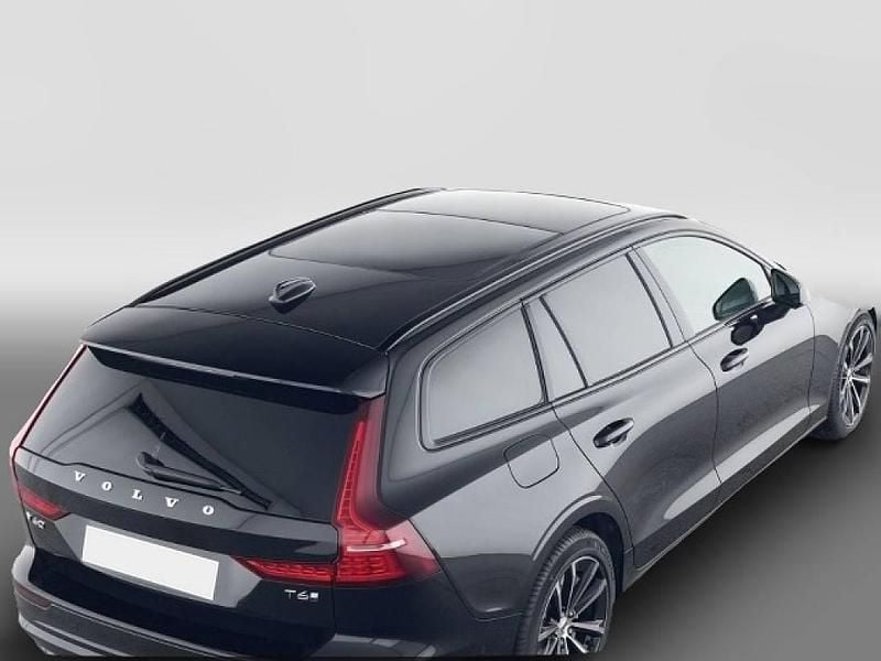Gebraucht Volvo V60 Plus 398 PS (292 kW) 2025 Schwarz Kombi