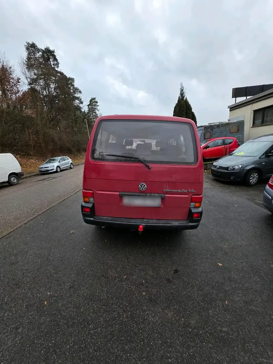 Gebraucht VW T4 102 PS (75 kW) 1996 Rot Van