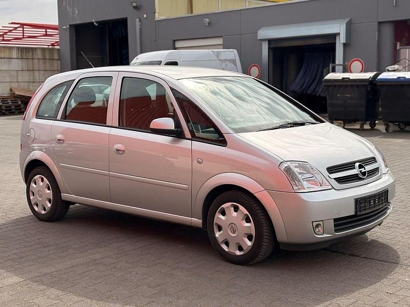 Gebraucht Opel Meriva Edition 101 PS (74 kW) 2005 Silber Van / Kleinbus
