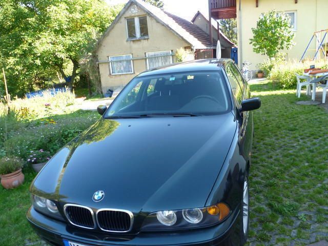 Gebraucht BMW 520 136 PS (100 kW) 2001 Grün metallic Kombi