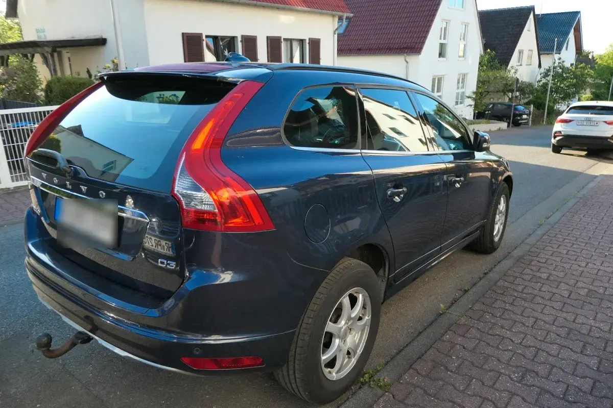 Gebraucht Volvo XC60 Momentum 150 PS (110 kW) 2014 Blau SUV