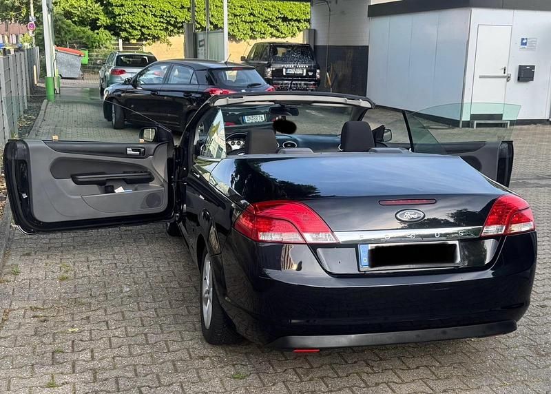 Schwarz Gebraucht 2008 Ford Focus Cabriolet Cabrio | 2.600 € (Guter Preis) - Bild 1/4