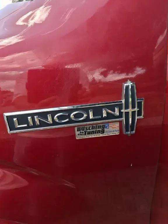 Gebraucht Lincoln Continental 324 PS (238 kW) 2010 Rot SUV