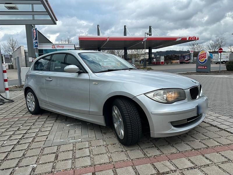 Gebraucht BMW 116 120 PS (88 kW) 2009 Silber Kleinwagen