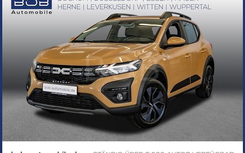 Beige Gebraucht 2025 Dacia Sandero Expression Kleinwagen | 19.222 € (Fairer Preis) - Bild 1/4