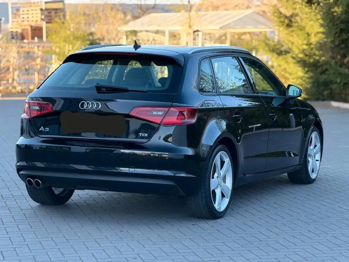 Używany Audi A3 150 KM (110 kW) 2014 Czarny Kombi