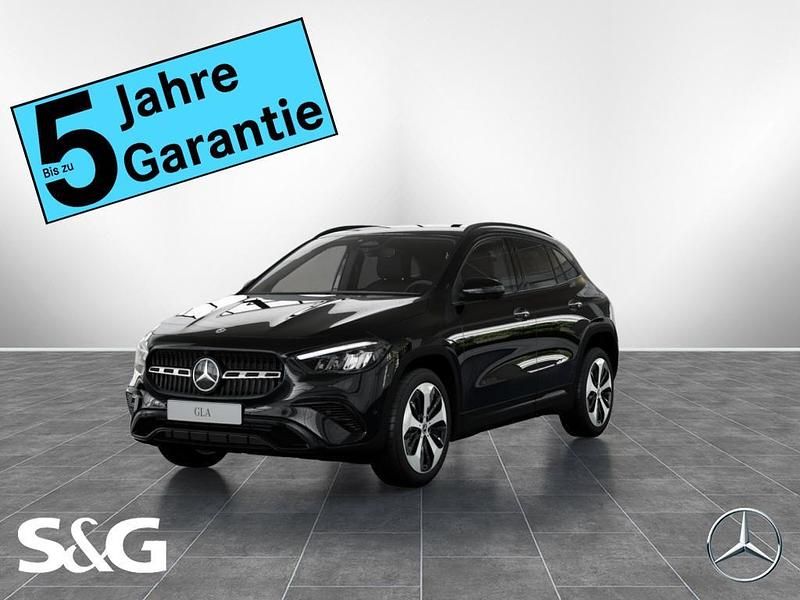 Metalliclack kosmosschwarz Gebraucht 2025 Mercedes GLA180 Progressive SUV | 40.489 € (Fairer Preis) - Bild 1/4
