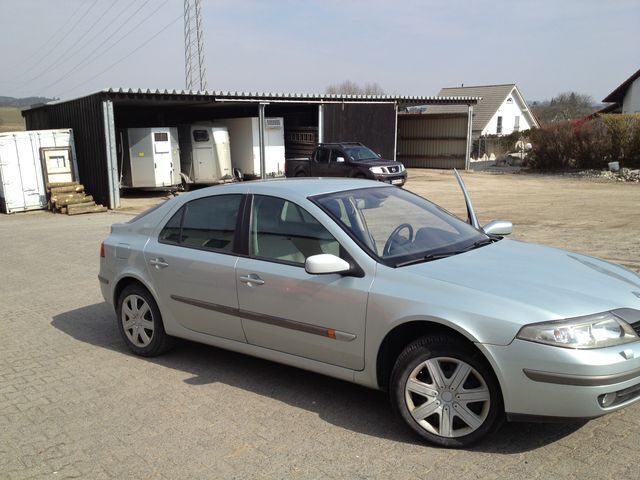 Gebraucht Renault Laguna II 140 PS (102 kW) 2002 Grau Limousine