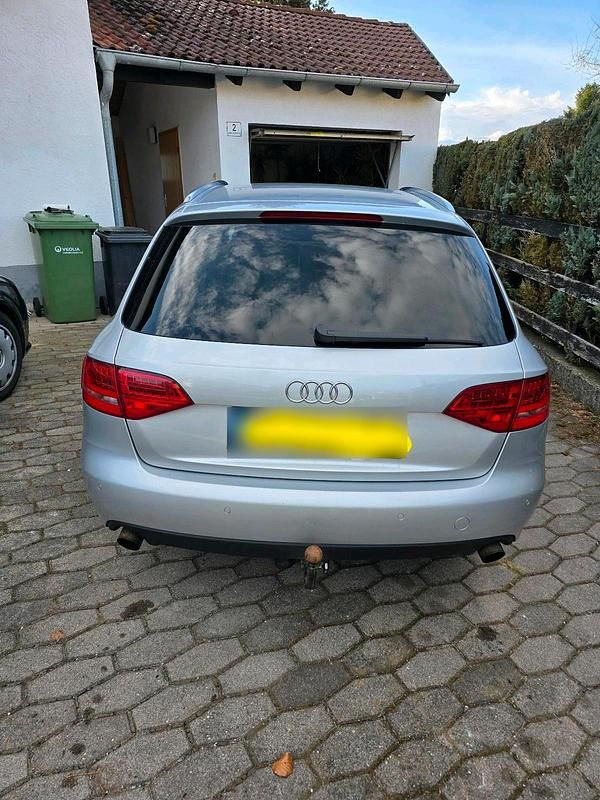 Gebraucht Audi A4 Attraction 180 PS (132 kW) 2011 Silber Kombi