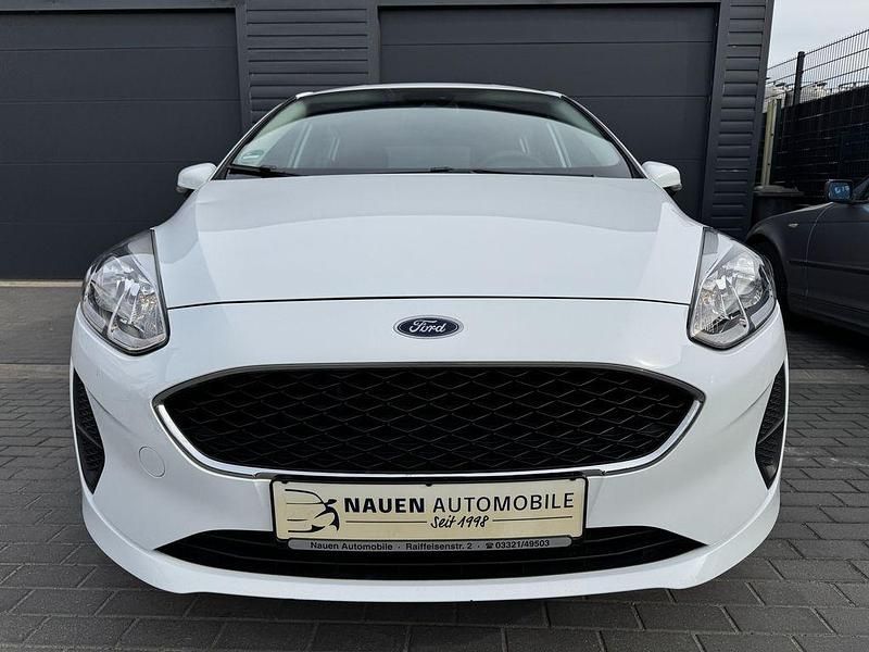 Gebraucht Ford Fiesta Trend 86 PS (63 kW) 2018 Weiß Kleinwagen