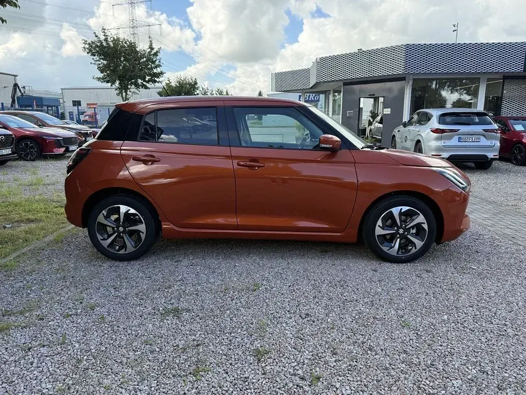 Neu Suzuki Swift Comfort+ 83 PS (61 kW) 2026 Orange Kleinwagen