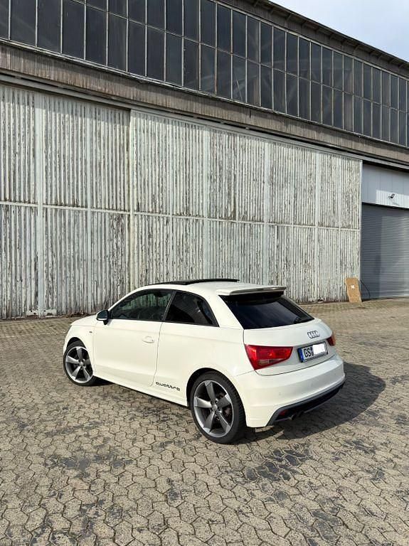Gebraucht Audi A1 S-Line 185 PS (136 kW) 2011 Weiß Kleinwagen